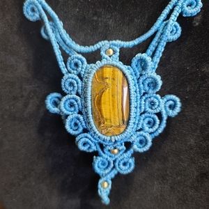 Macrame adjustable necklace